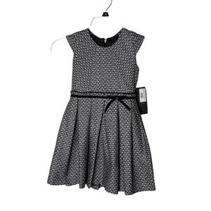 NWT Isobella & Chloe Sleeveless Little Girls Dress (great for Wedding)